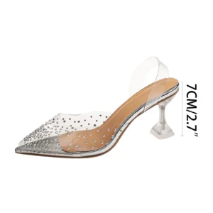 Chaussures à talons hauts transparents ornées de strass argentés